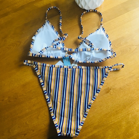 Cupshe striped 2 piece/bikini - sz M - Picture 5 of 6